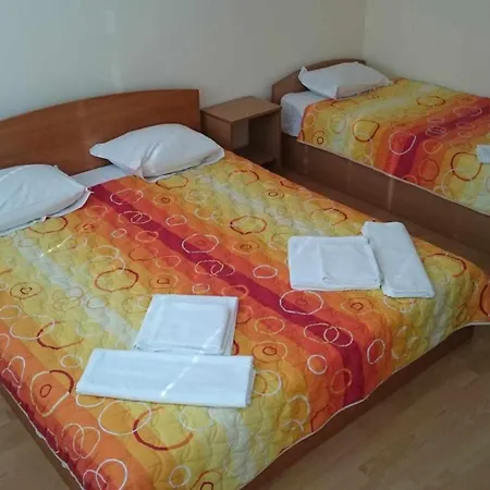 за гости ники-тити * Kiten (Burgas)