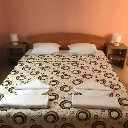 Pensionat за гости ники-тити Kiten (Burgas)